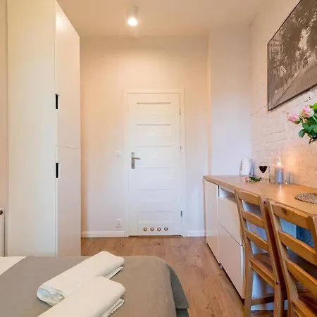 Lokal Kolejarza 아파트